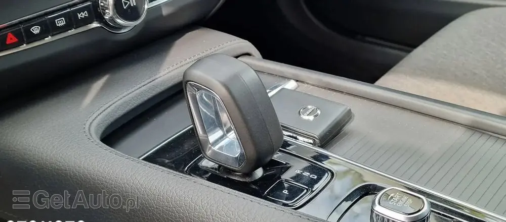 VOLVO V90 B4 D Geartronic Momentum
