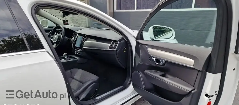 VOLVO V90 B4 D Geartronic Momentum