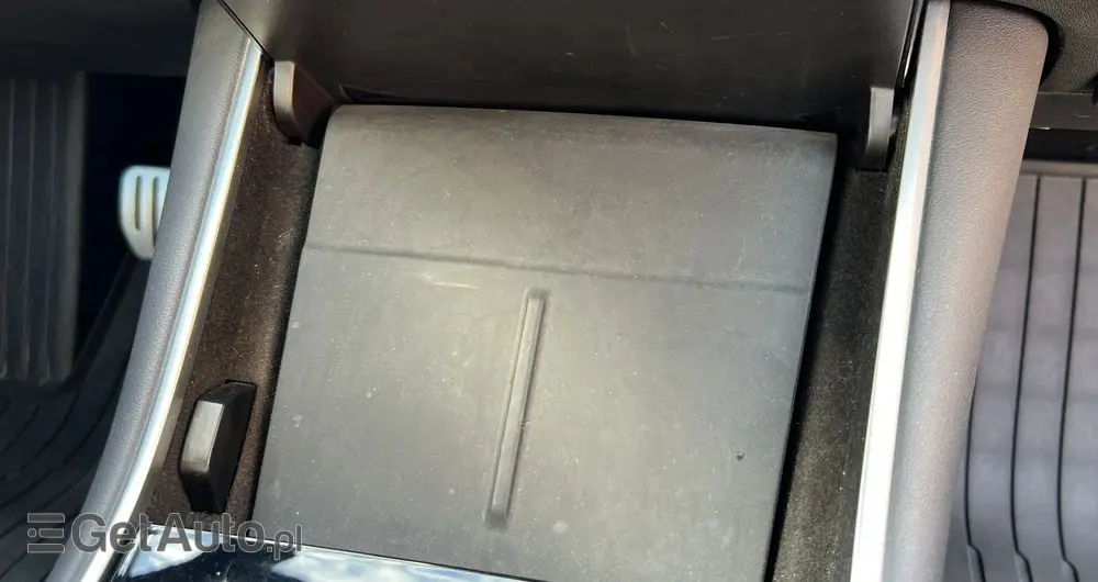 TESLA Model 3 Langstreckenbatterie Allradantrieb Dual Motor Performance