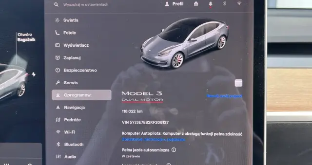 TESLA Model 3 Langstreckenbatterie Allradantrieb Dual Motor Performance