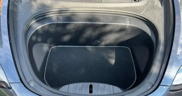 TESLA Model 3 Langstreckenbatterie Allradantrieb Dual Motor Performance