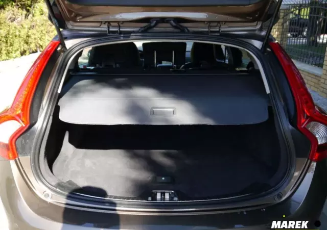 VOLVO V60 Cross Country 