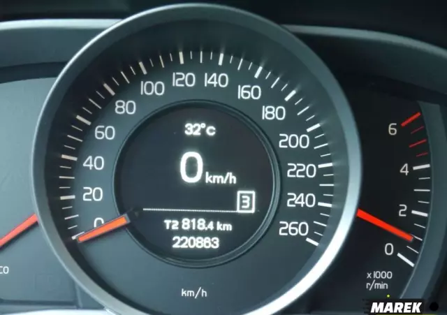 VOLVO V60 Cross Country 