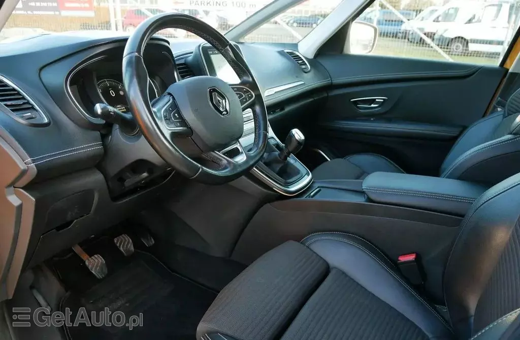 RENAULT Scenic 