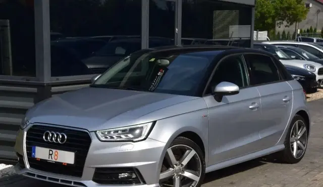 AUDI A1 