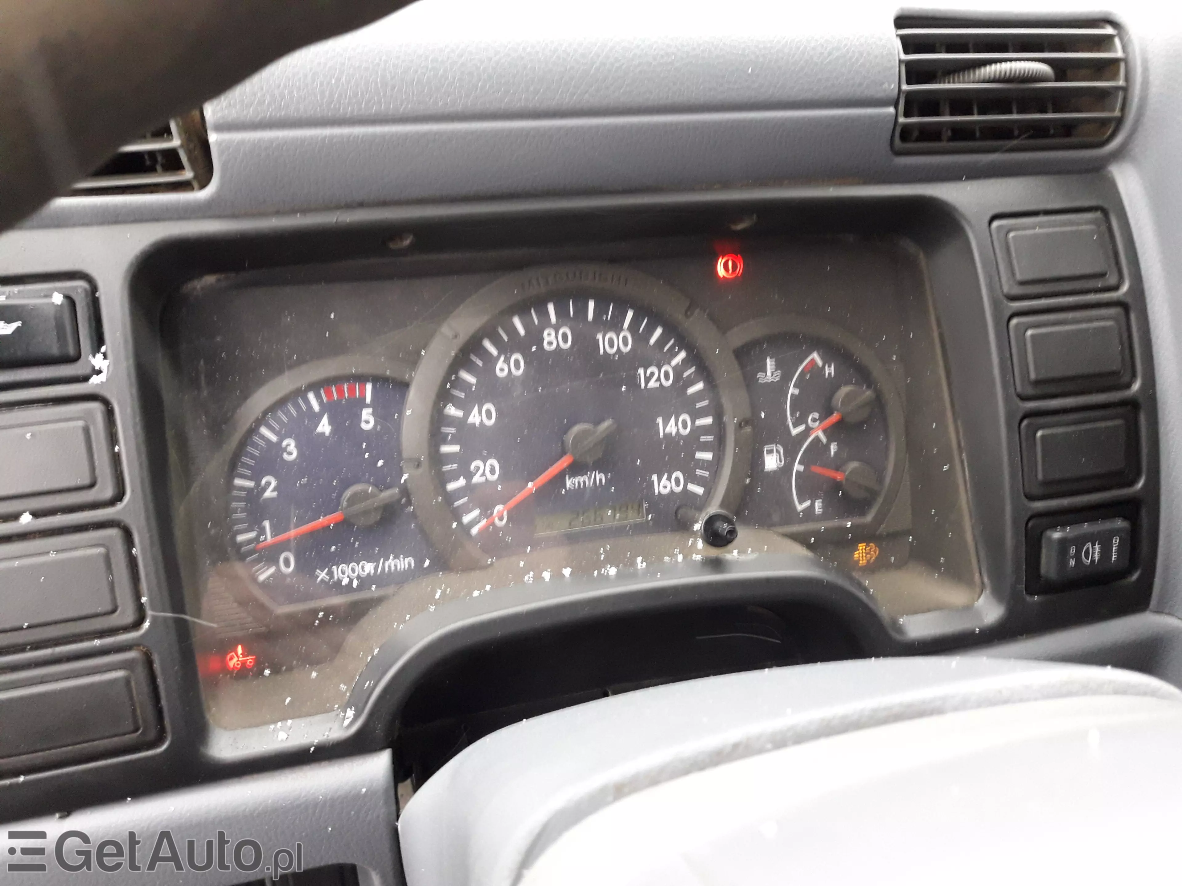 MITSUBISHI Canter 3C13