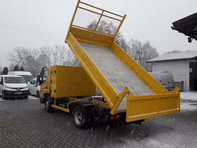 MITSUBISHI Canter 3C13