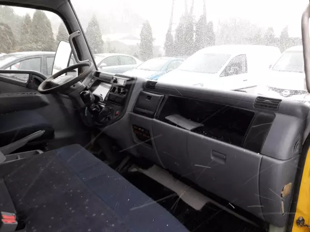 MITSUBISHI Canter 3C13