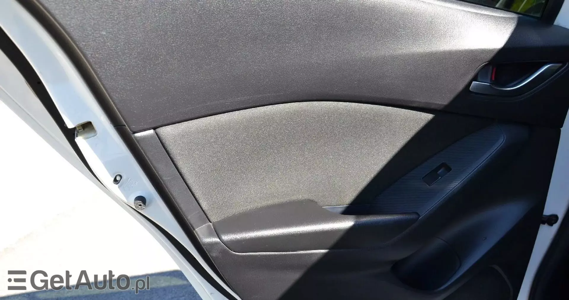 MAZDA 3 1.5 Skyactiv-D (105 KM)