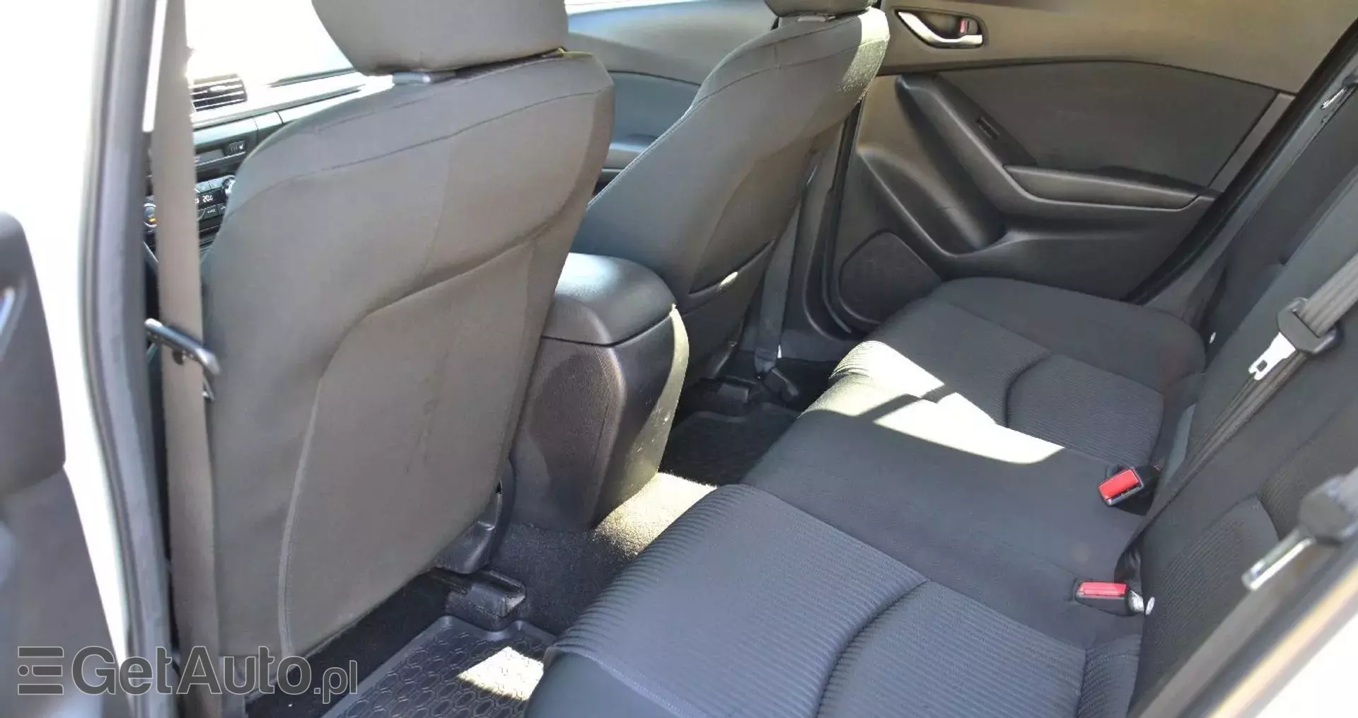 MAZDA 3 1.5 Skyactiv-D (105 KM)