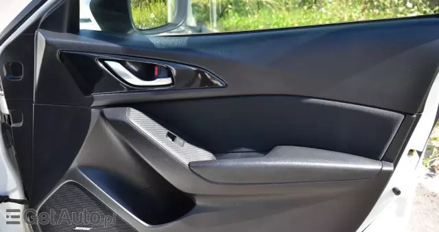 MAZDA 3 1.5 Skyactiv-D (105 KM)