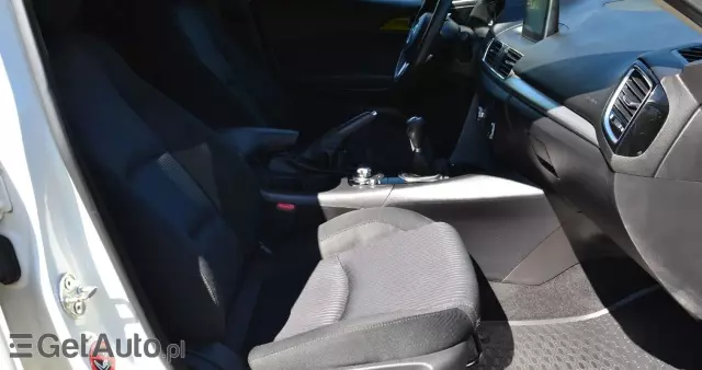 MAZDA 3 1.5 Skyactiv-D (105 KM)