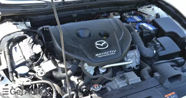 MAZDA 3 1.5 Skyactiv-D (105 KM)