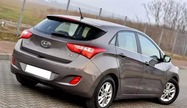 HYUNDAI I30 