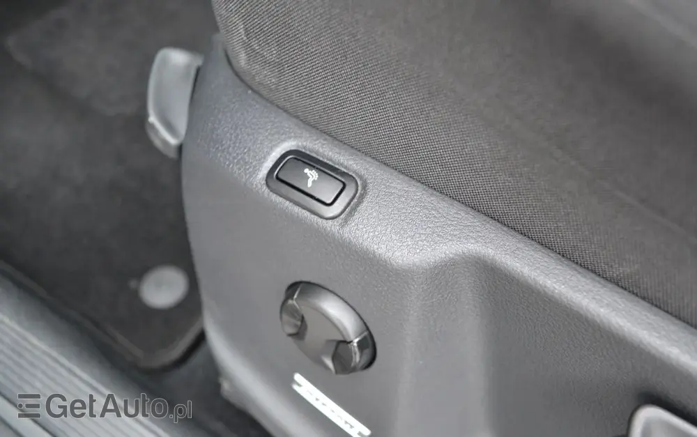 VOLKSWAGEN Golf Sportsvan 1.4 TSI (BlueMotion Technology) DSG Comfortline