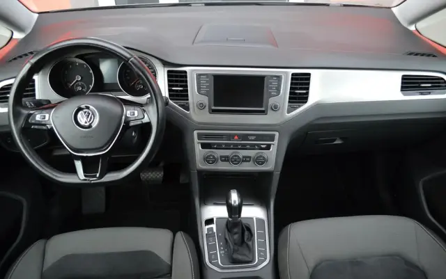 VOLKSWAGEN Golf Sportsvan 1.4 TSI (BlueMotion Technology) DSG Comfortline