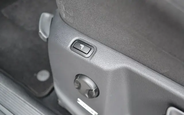 VOLKSWAGEN Golf Sportsvan 1.4 TSI (BlueMotion Technology) DSG Comfortline