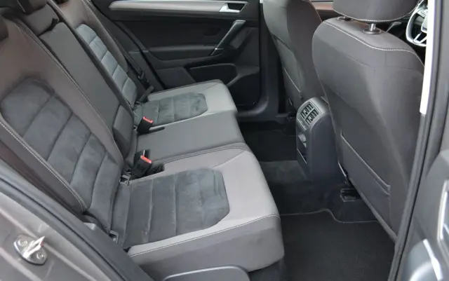 VOLKSWAGEN Golf Sportsvan 1.4 TSI (BlueMotion Technology) DSG Comfortline