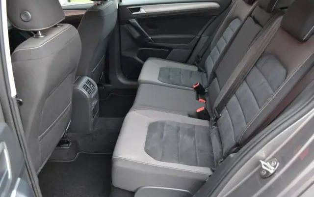 VOLKSWAGEN Golf Sportsvan 1.4 TSI (BlueMotion Technology) DSG Comfortline