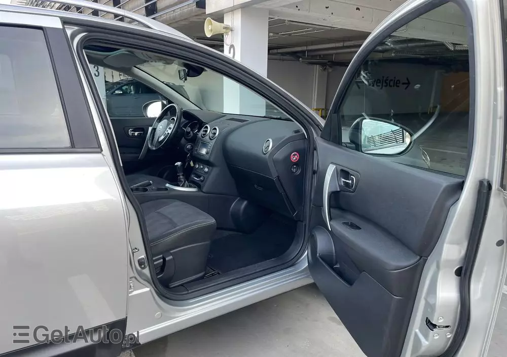 NISSAN Qashqai+2 2.0 Acenta