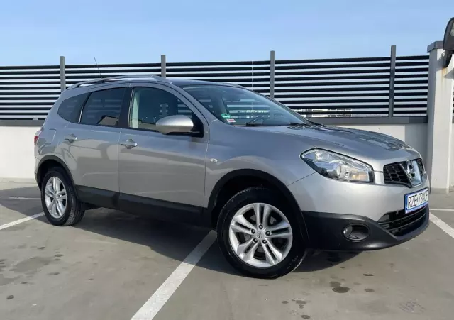 NISSAN Qashqai+2 2.0 Acenta