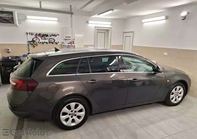 OPEL Insignia 1.4 Turbo Sports Tourer ecoFLEXStart/Stop Business Edition