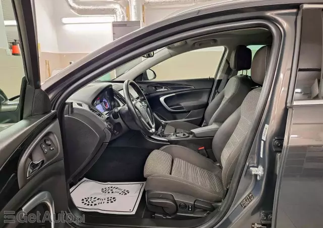 OPEL Insignia 1.4 Turbo Sports Tourer ecoFLEXStart/Stop Business Edition