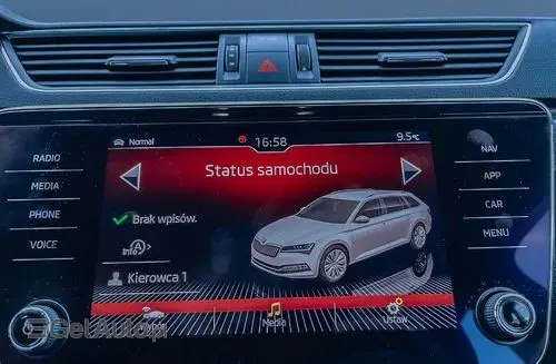 SKODA Superb 
