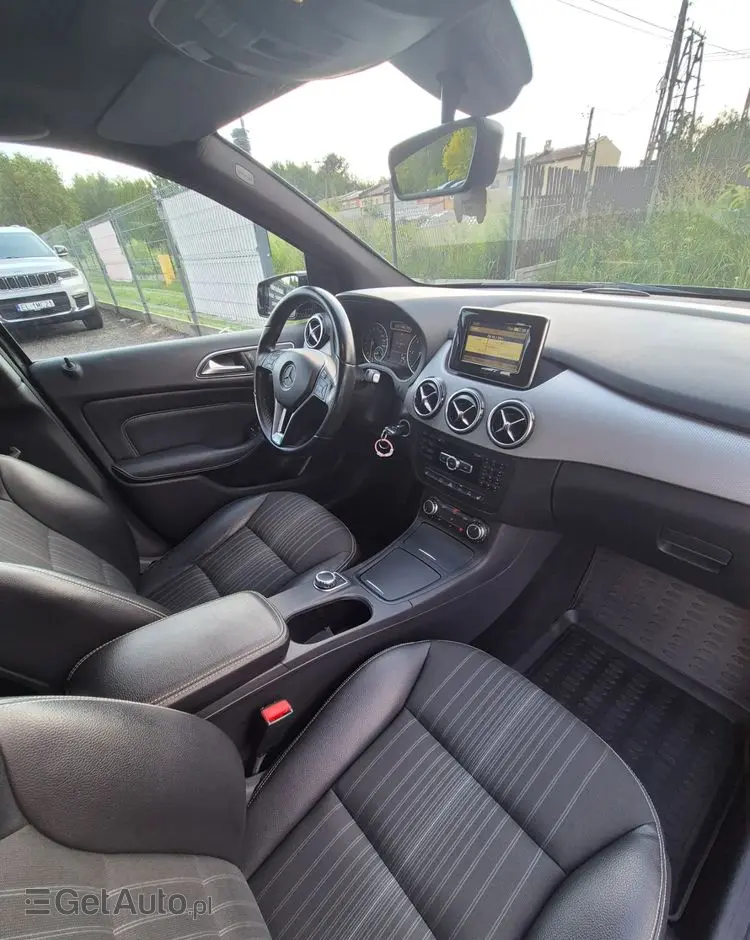 MERCEDES-BENZ Klasa B 200 CDI (BlueEFFICIENCY) 7G-DCT