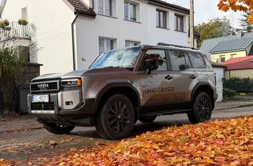 TOYOTA Land Cruiser 