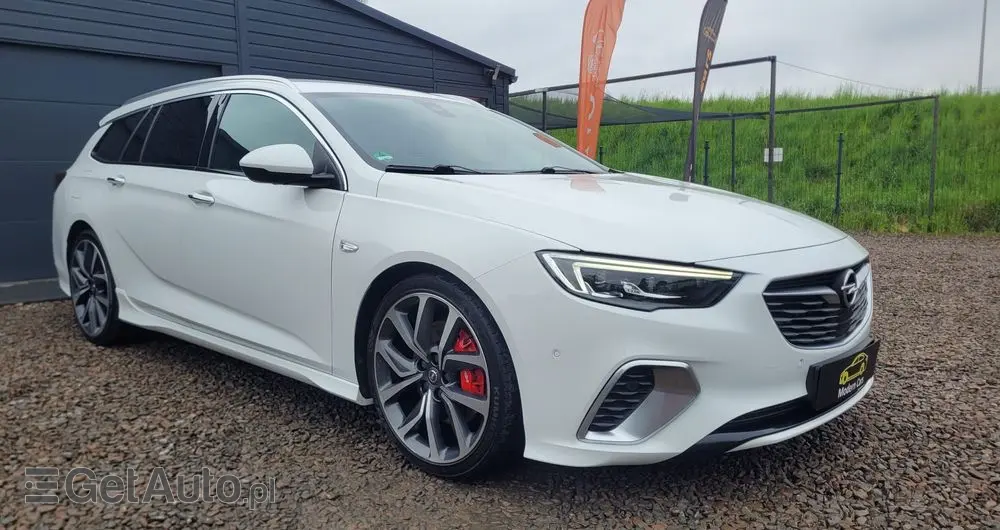 OPEL Insignia 2.0 BiTurbo D 4x4 Automatik GSI