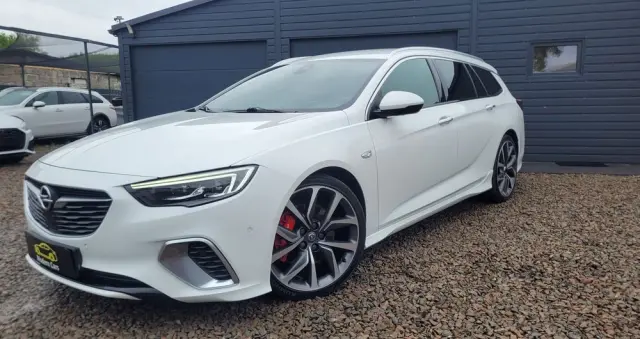 OPEL Insignia 2.0 BiTurbo D 4x4 Automatik GSI