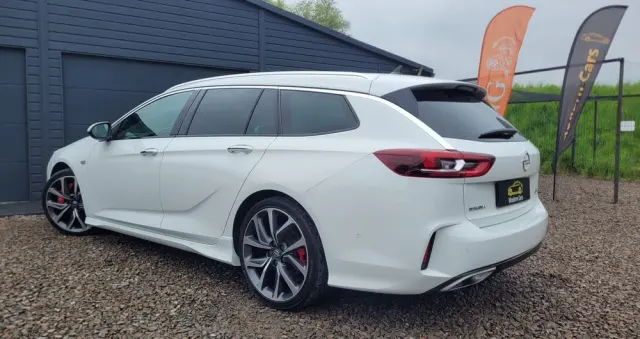 OPEL Insignia 2.0 BiTurbo D 4x4 Automatik GSI