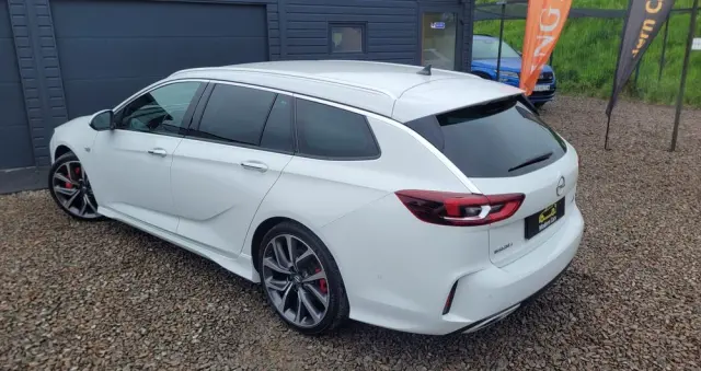 OPEL Insignia 2.0 BiTurbo D 4x4 Automatik GSI