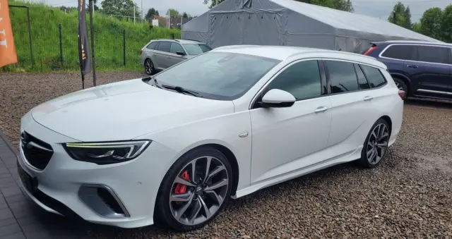 OPEL Insignia 2.0 BiTurbo D 4x4 Automatik GSI