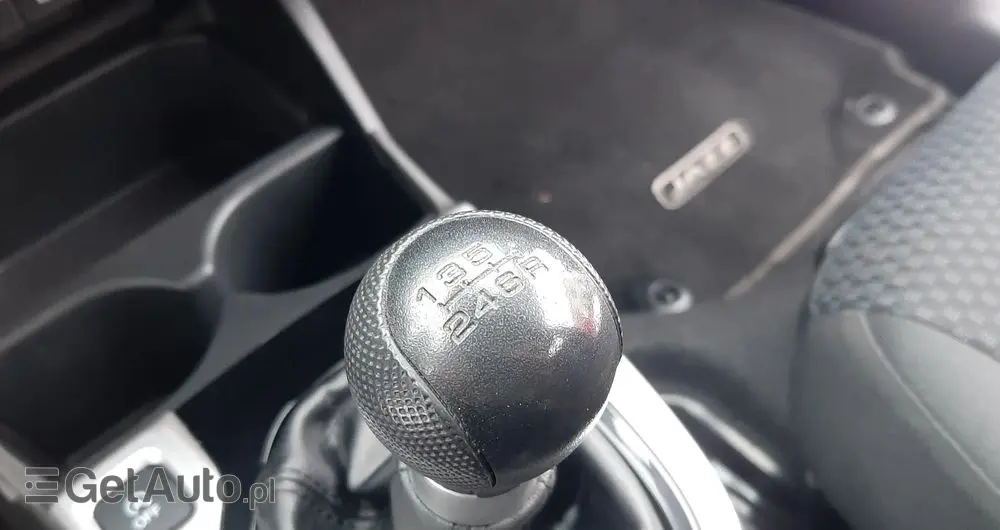 HONDA Jazz 1.3 i-VTEC Elegance