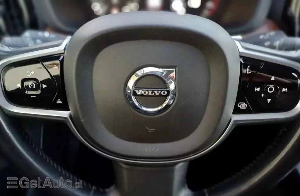 VOLVO XC60 2.0 D4 (190 KM)