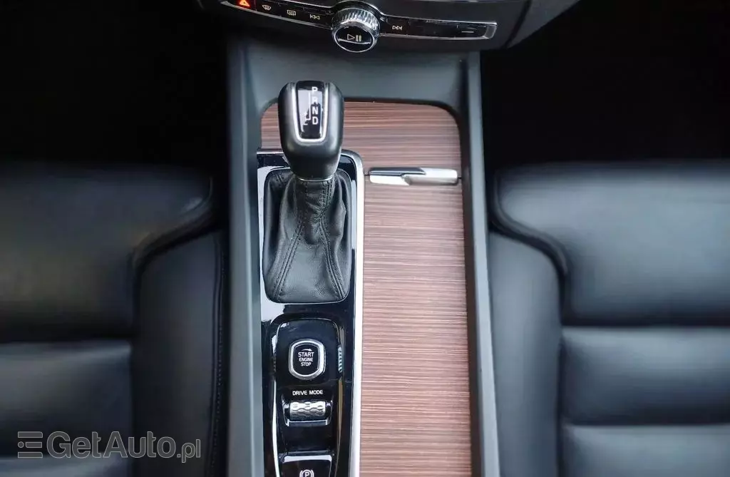 VOLVO XC60 2.0 D4 (190 KM)