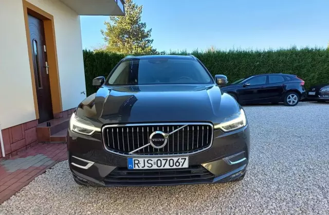 VOLVO XC60 2.0 D4 (190 KM)