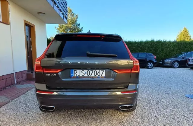 VOLVO XC60 2.0 D4 (190 KM)