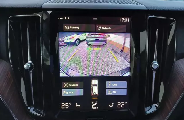 VOLVO XC60 2.0 D4 (190 KM)