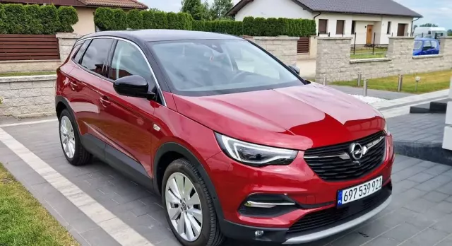 OPEL Grandland 