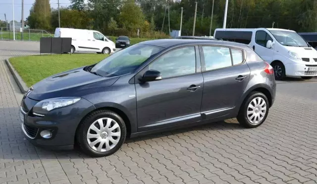 RENAULT Megane 