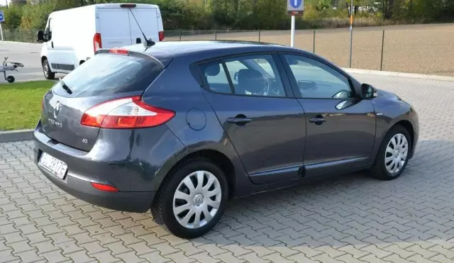RENAULT Megane 