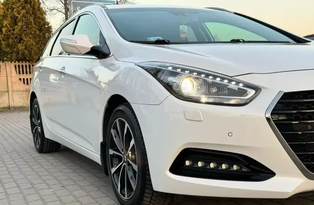 HYUNDAI I40 