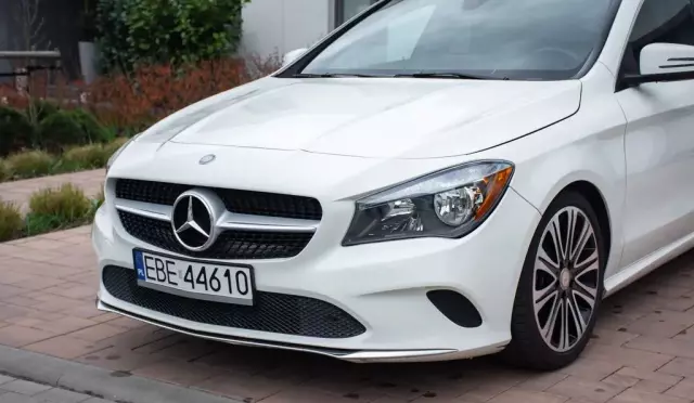 MERCEDES-BENZ CLA 