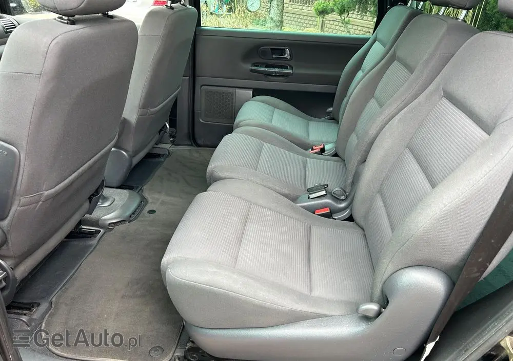 VOLKSWAGEN Sharan 1.9 TDI Family