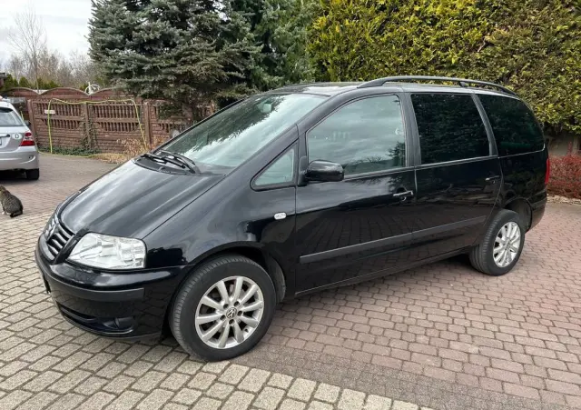 VOLKSWAGEN Sharan 1.9 TDI Family