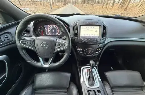 OPEL Insignia 