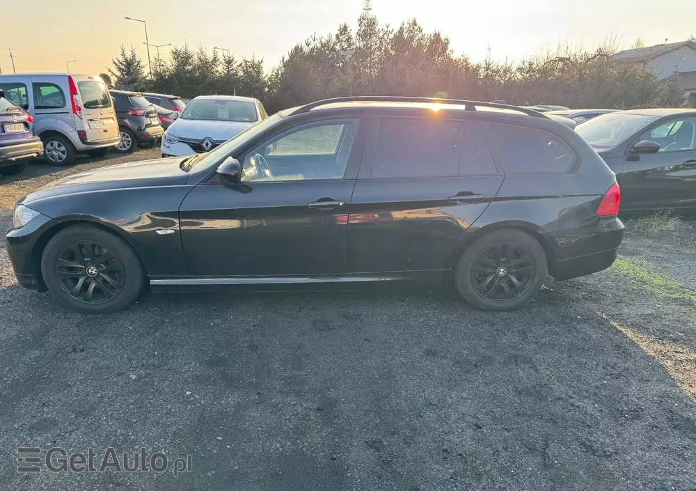 BMW Seria 3 320d xDrive DPF Touring